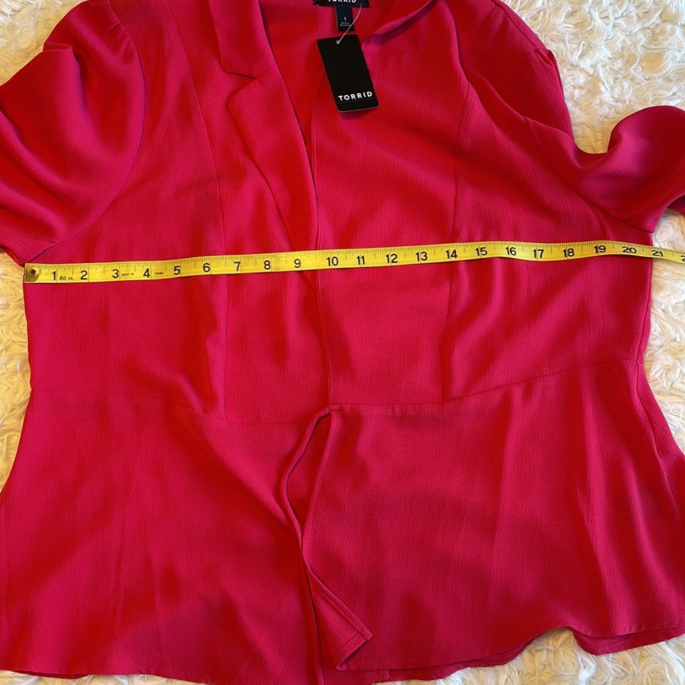 Torrid Peplum Blouse - Size 1- 1X 14-16 - Picture 10 of 11